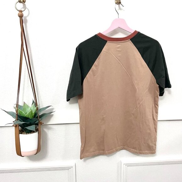 Disney Parks Haunted Mansion Is This Room Actually Stretching Short Sleeve Tee S - Picture 4 of 4